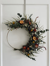Load image into Gallery viewer, Everlasting Floral Wreath