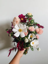 Load image into Gallery viewer, OK(anagan) Bouquet - Miscellany and Co