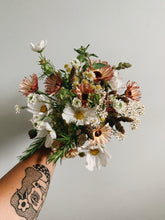 Load image into Gallery viewer, OK(anagan) Bouquet - Miscellany and Co
